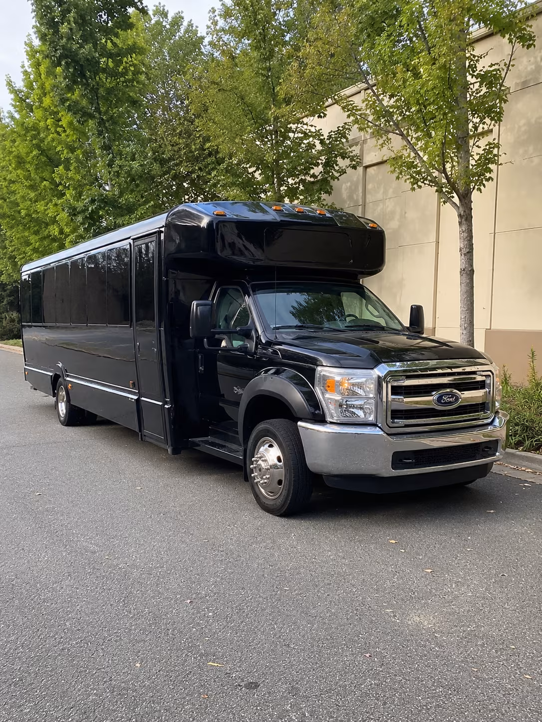 Greensboro Winery Tour & Pub Crawl Transportation party bus exterior
